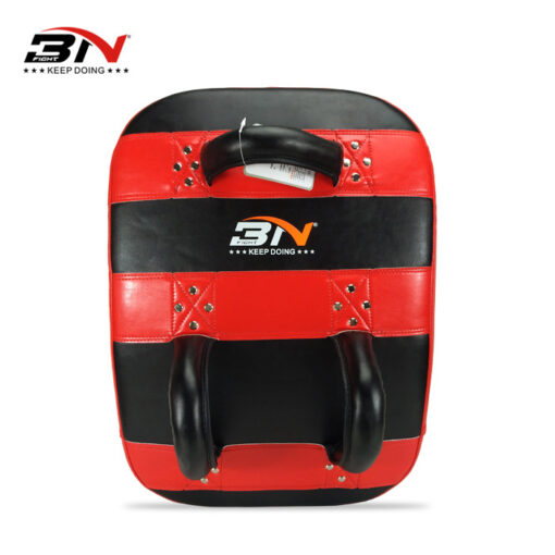 ĐÍCH ĐÁ KHIÊN BN CURVED KICKING SHIELD - ĐEN ĐỎ