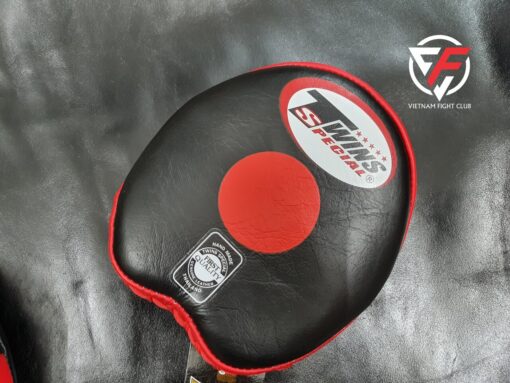 ĐÍCH ĐẤM TWINS PML13 FOCUS MITTS - ĐEN ĐỎ - Ảnh 2