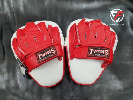ĐÍCH ĐẤM TWINS PML10 FOCUS MITTS - TRẮNG ĐỎ