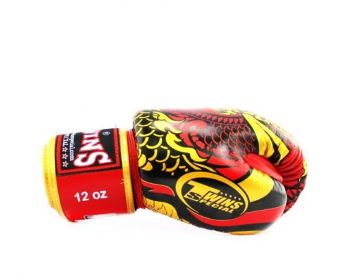GĂNG TAY BOXING TWINS FBGVL3-52 RỒNG NAGAS GOLD/RED - Ảnh 2