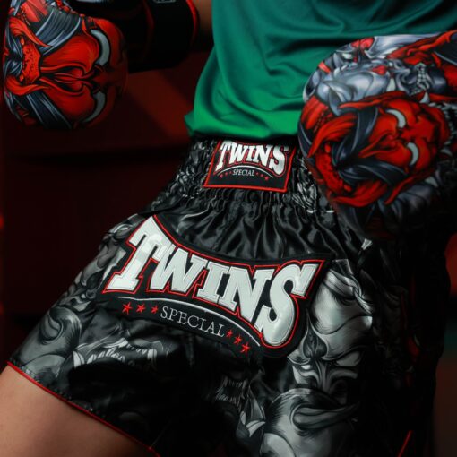 GĂNG TAY BOXING TWINS FBGVL3-58 KABUKI - Ảnh 4