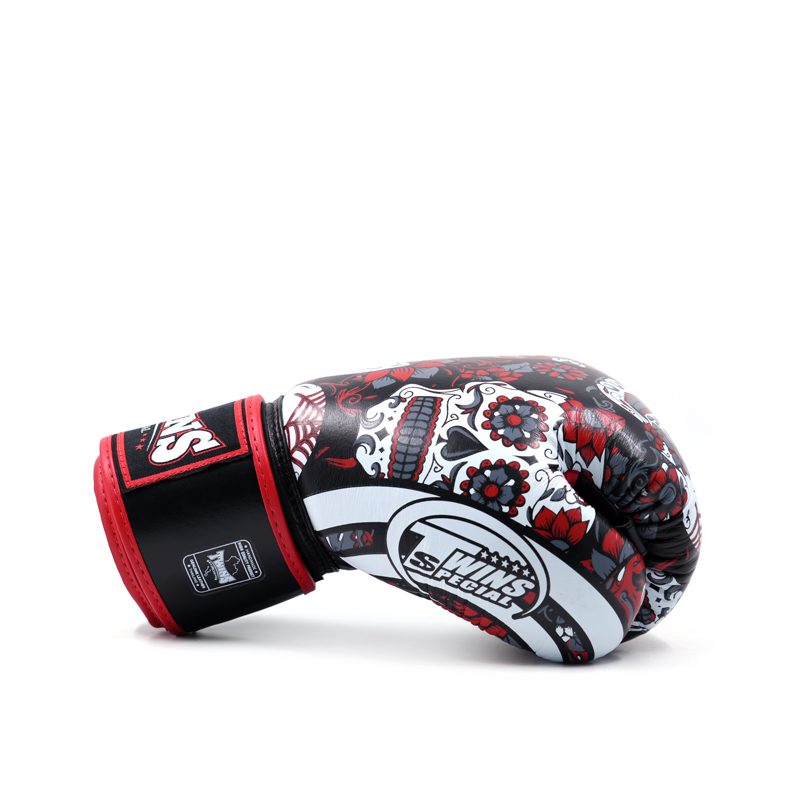 GĂNG TAY BOXING TWINS FBGVL4-53 SKULL Đỏ - Ảnh 2